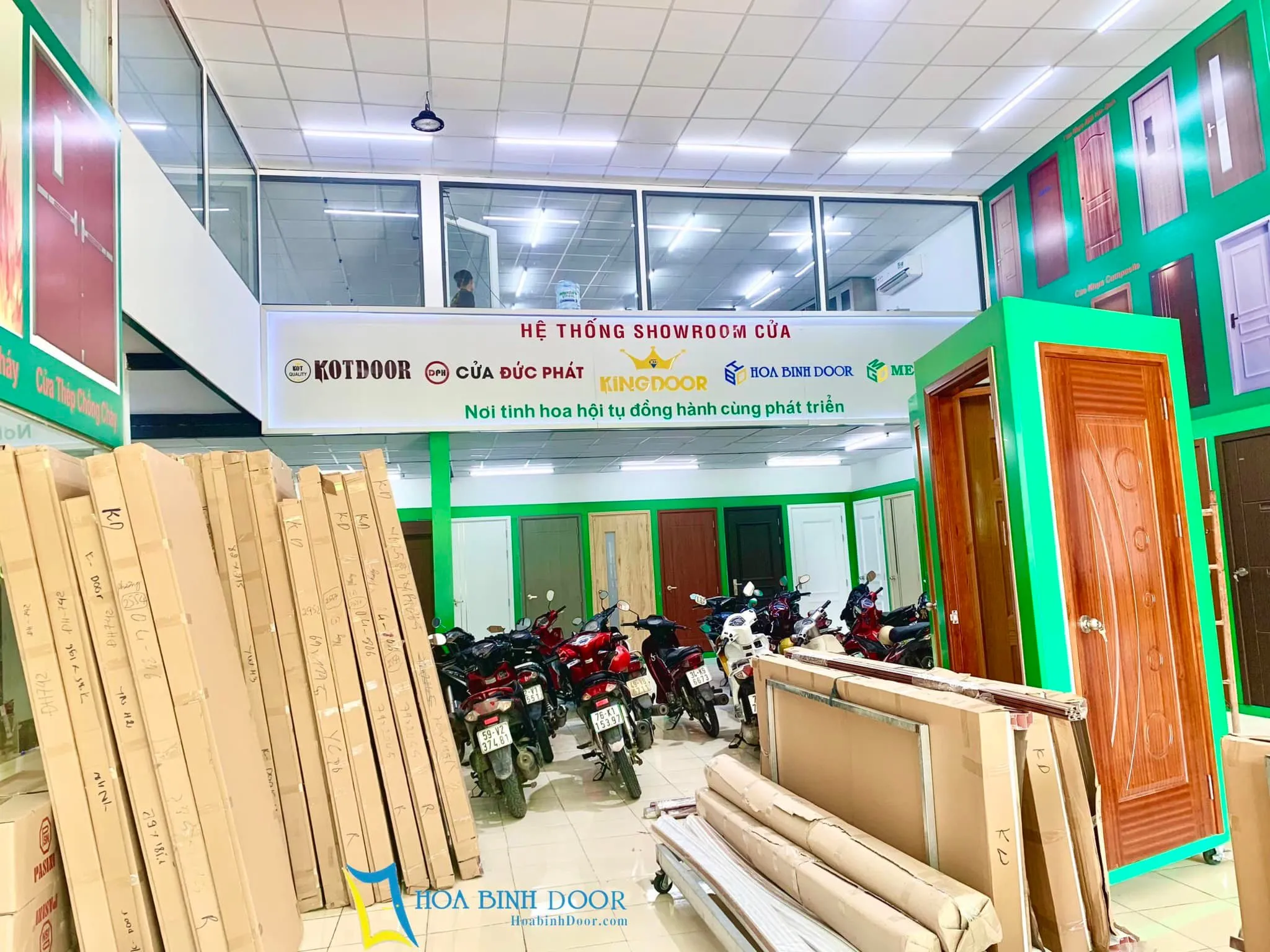 cửa nhựa giả gỗ