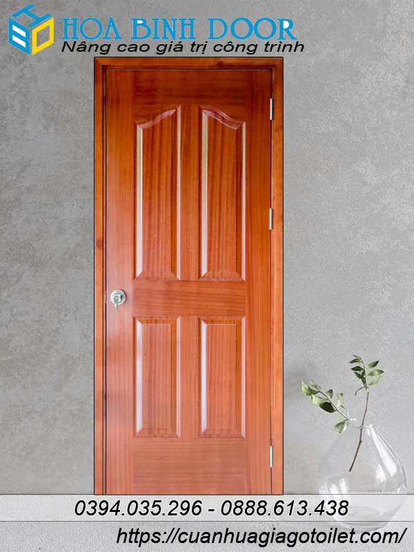 cua-nhua-gia-go-2022-cua-go-cong-nghiep-tai-tp-hcm