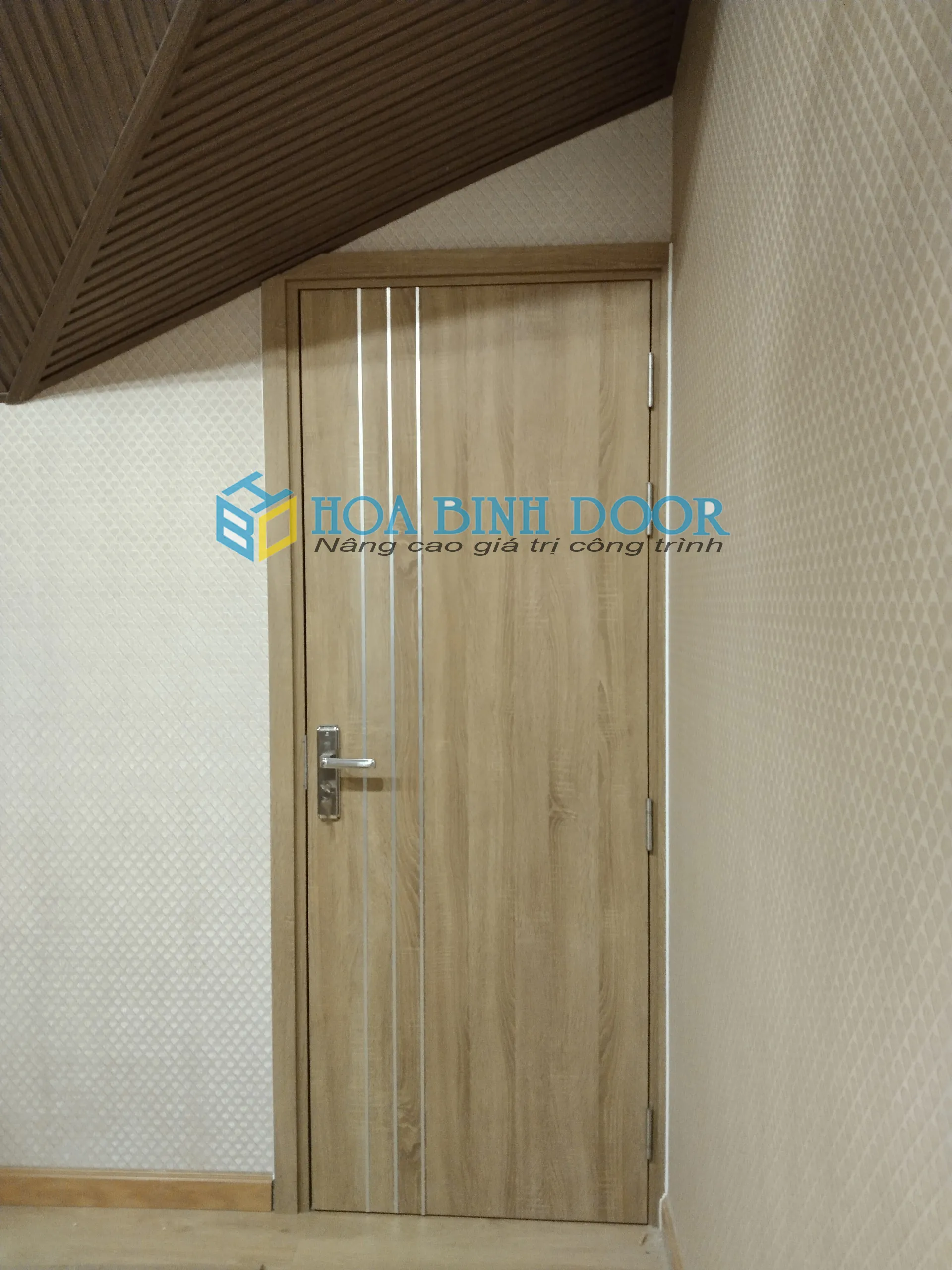 cửa gỗ công nghiệp căn hộ