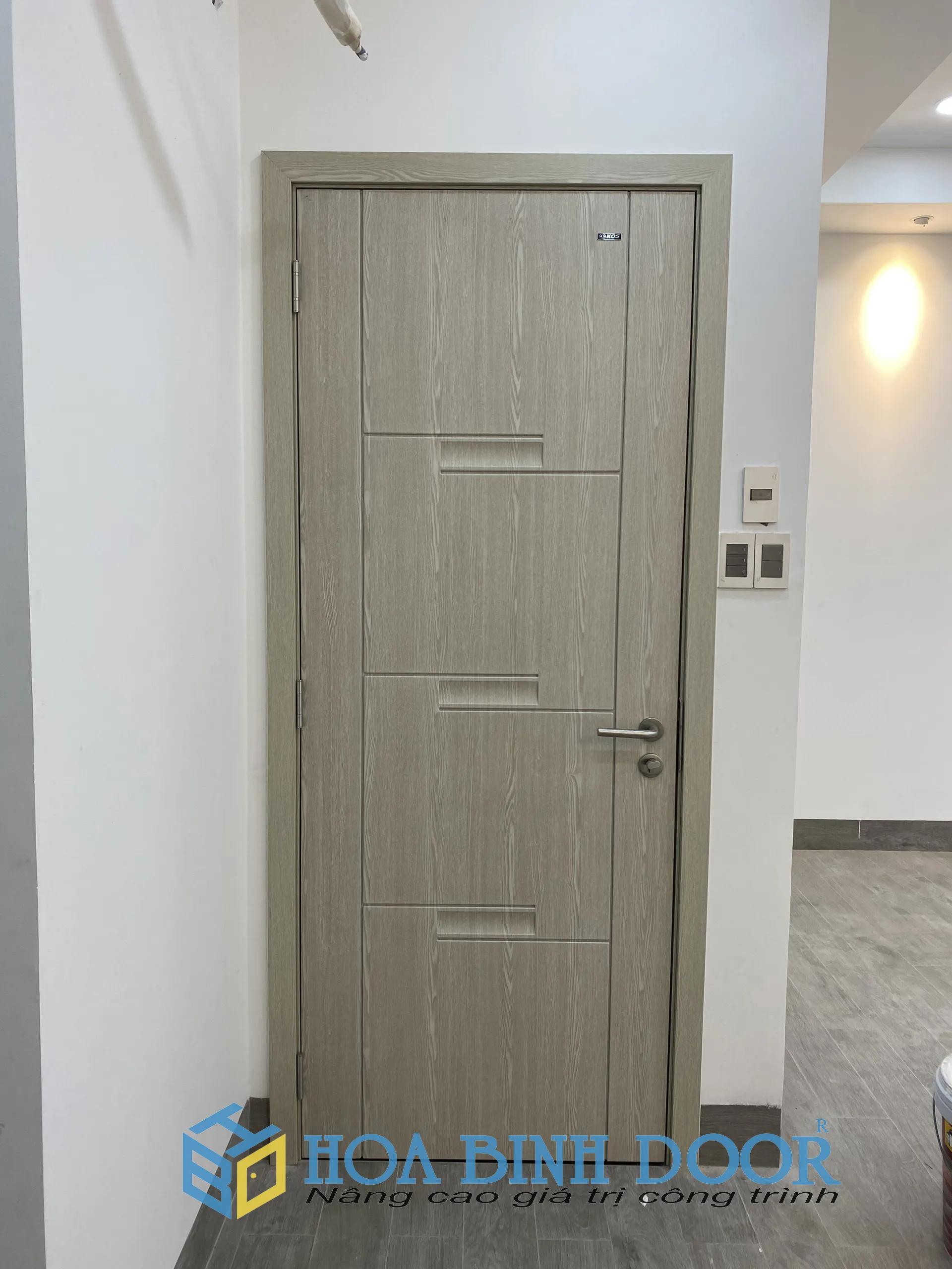 Cửa Nhựa ABS Tại Sài Gòn