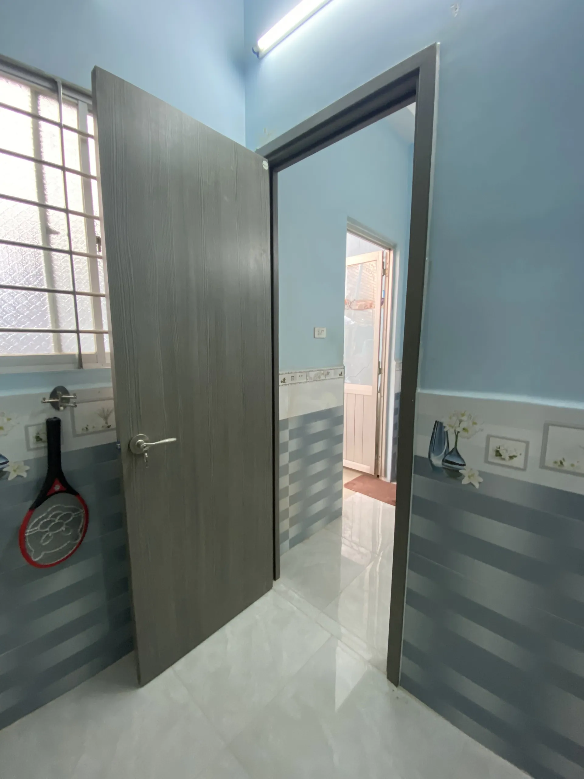 cua-nhua-composite-tai-dak-nong