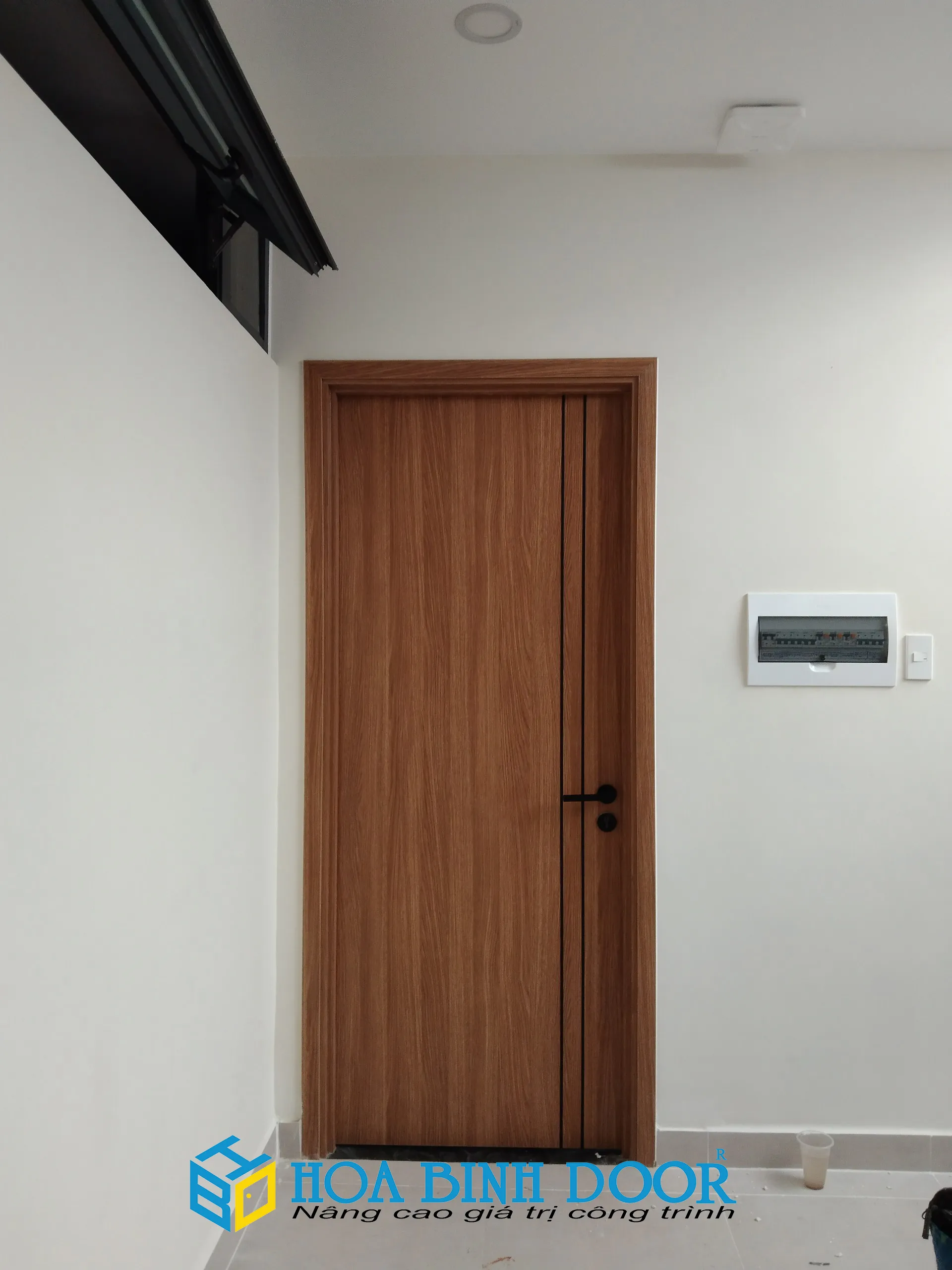 cua-go-cong-nghiep-tai-binh-thuan