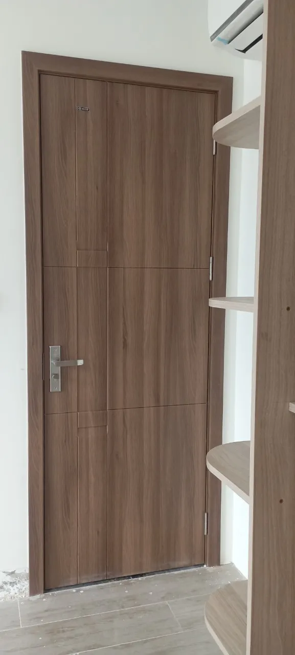 cua-nhua-abs-tai-quy-nhon-cua-nhua-gia-go-cao-cap