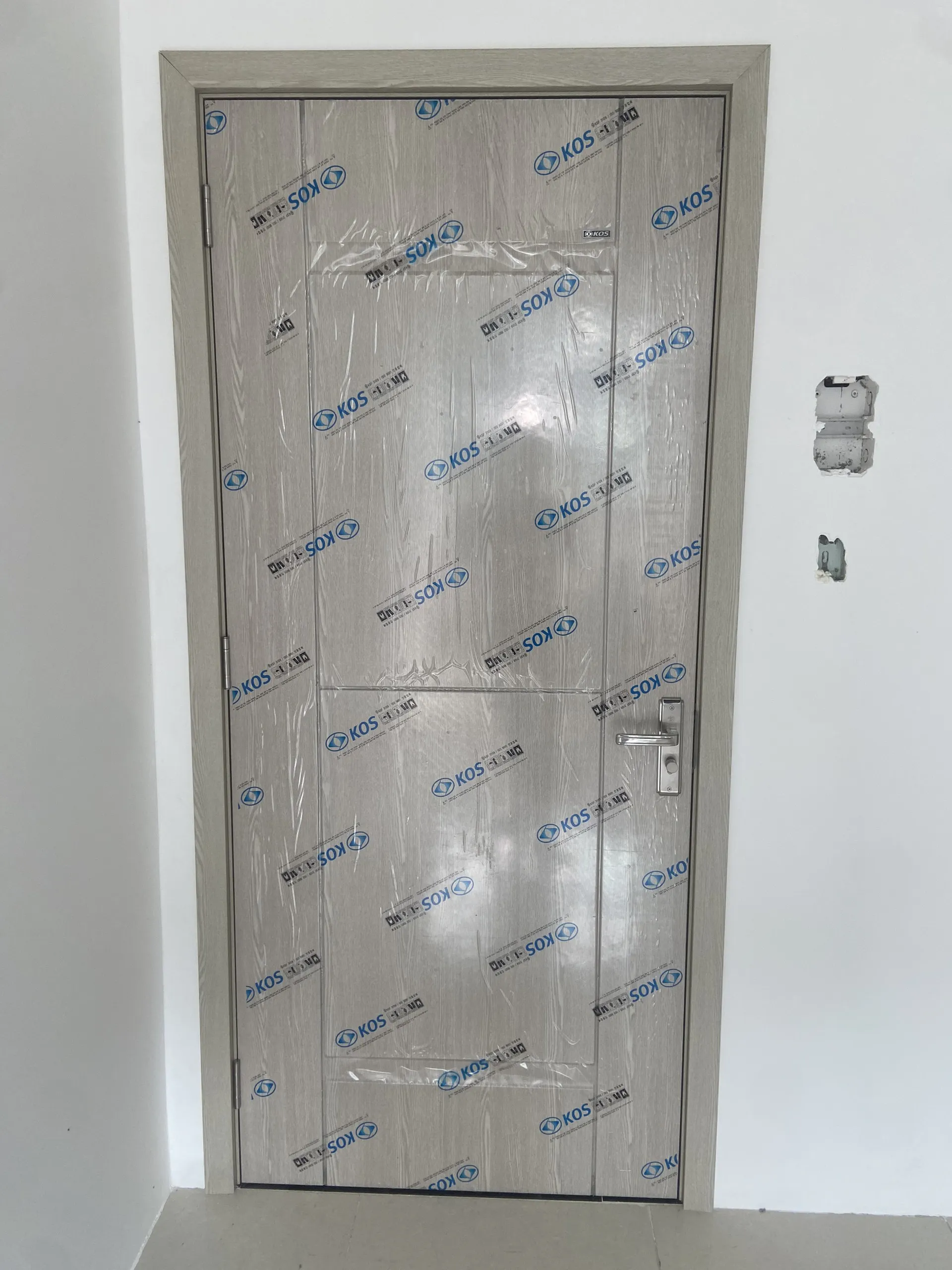 Cửa nhựa phòng ngủ ABS hàn quốc