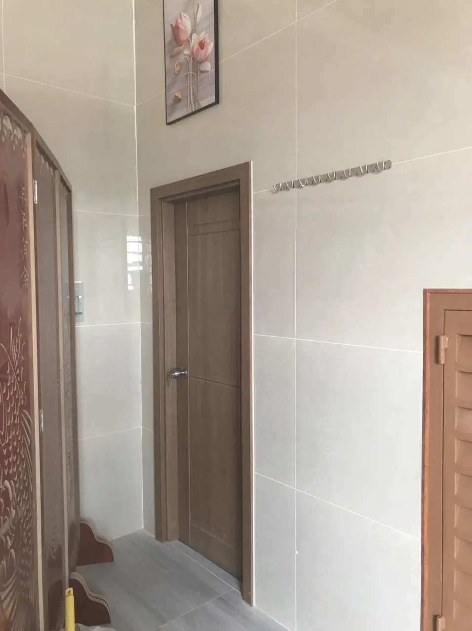 Mẫu cửa nhựa giả gỗ abs tại bình thạnh