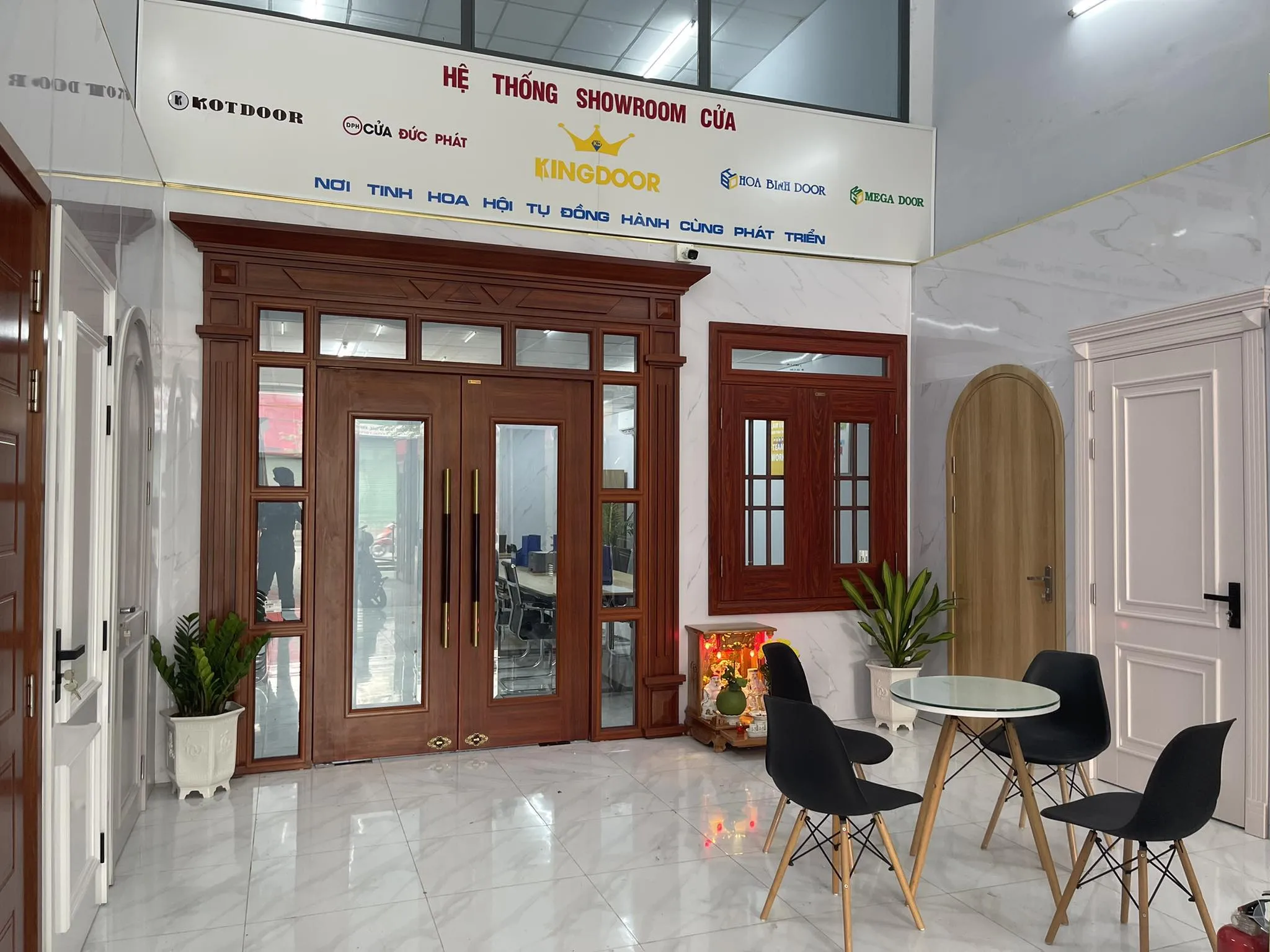 Kotdoor nowic ung cấp cửa nhựa ABS Hàn Quốc tạ Bình Phước