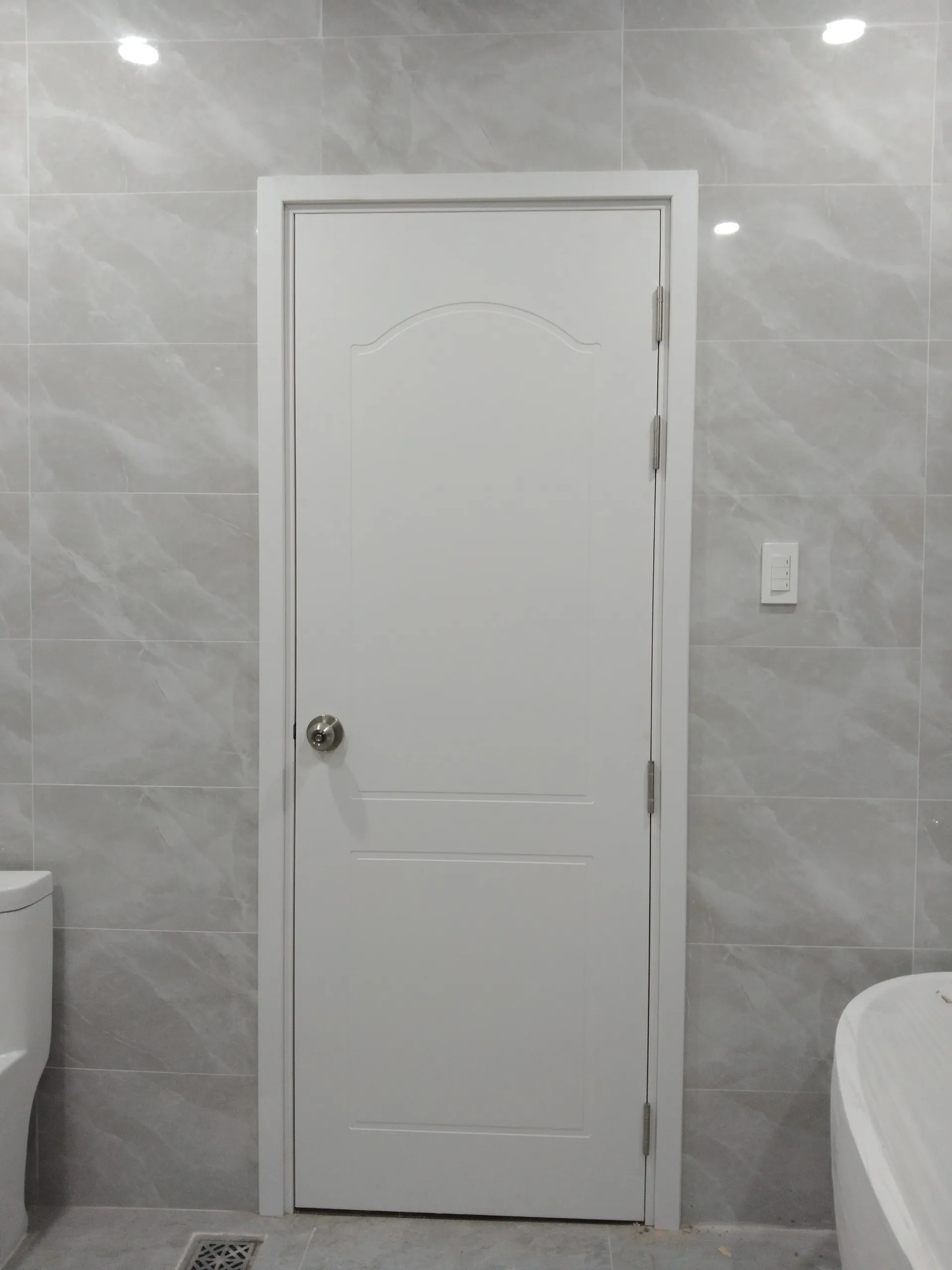 CỬA NHỰA COMPOSITE THỰC TẾ