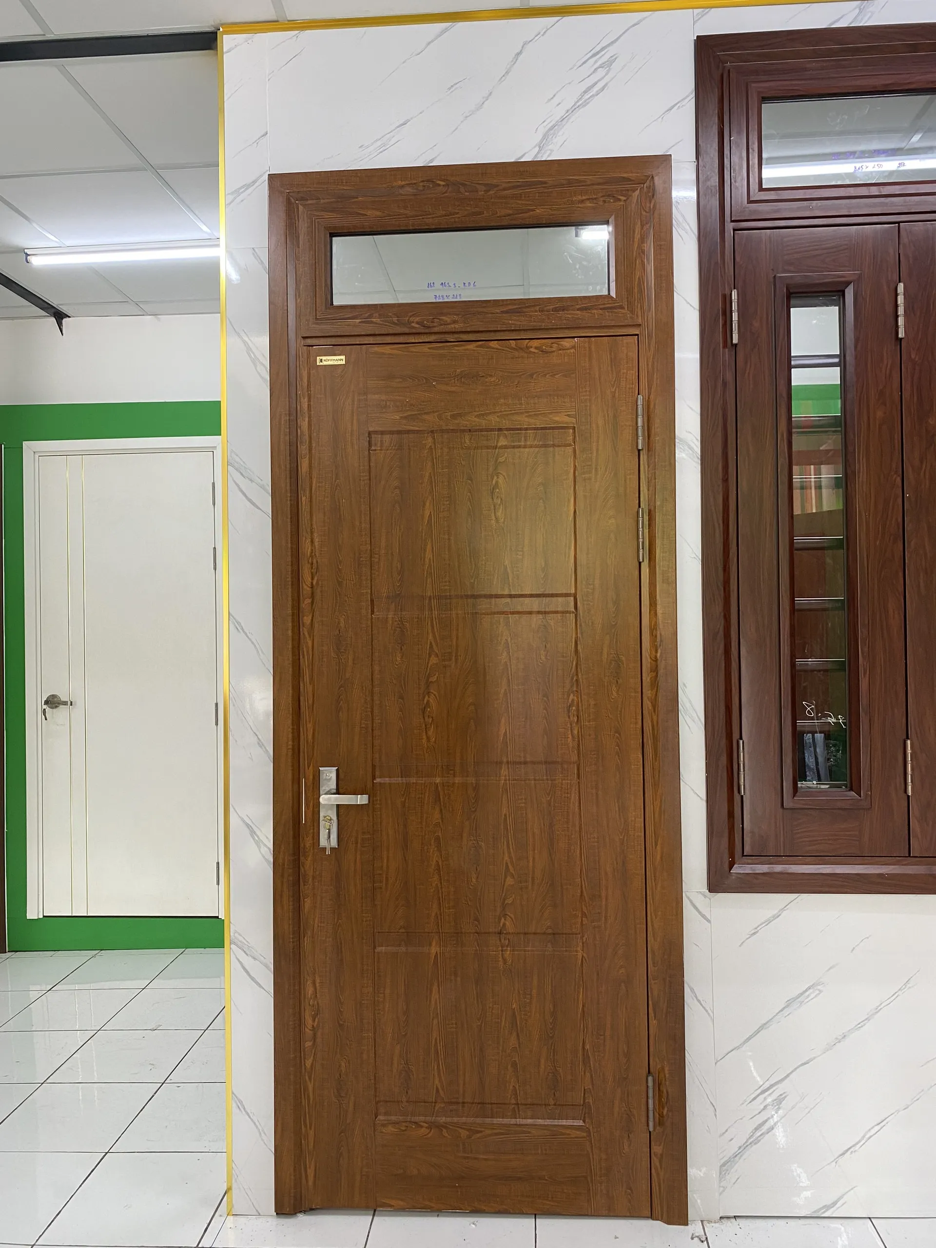 cửa thép vân gỗ 1 cánh